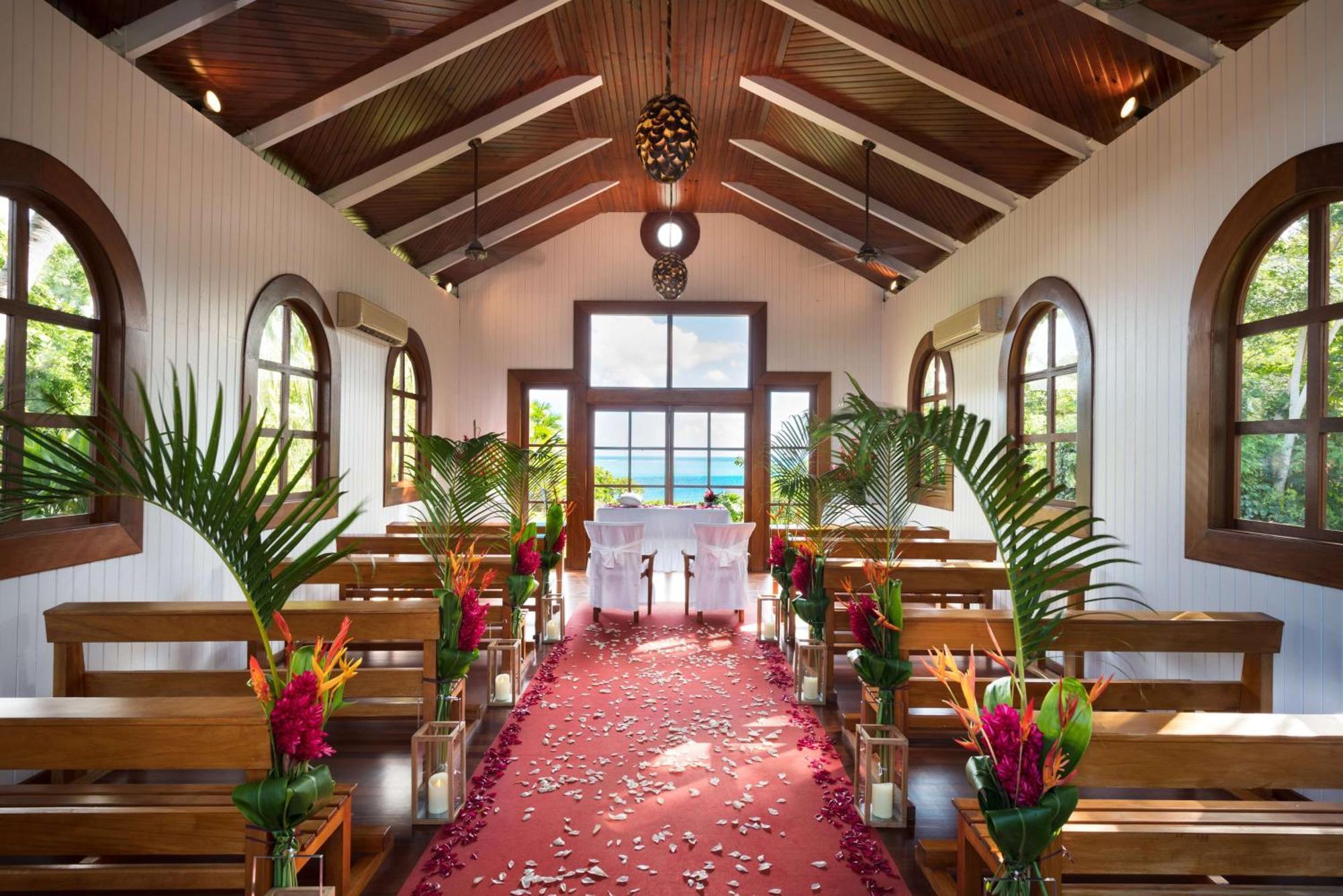 Conrad Bora Bora Nui Hotel Exterior photo